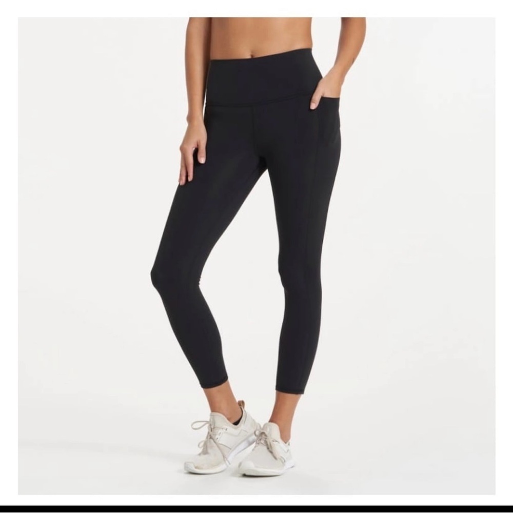Vuori Women's Classic Black Leggings size XS NWOT side pockets